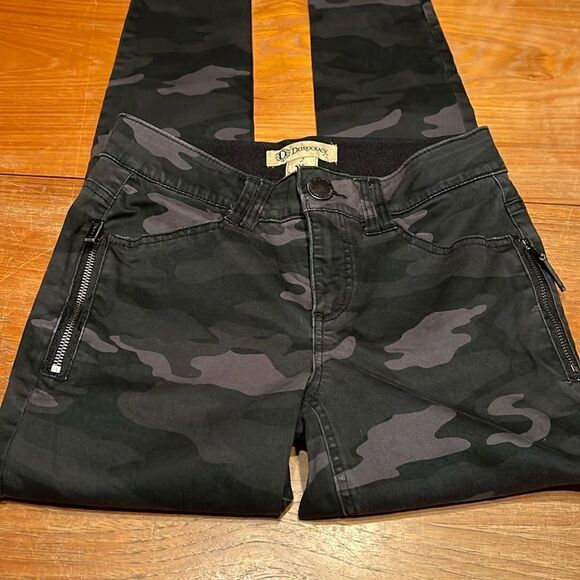 Democracy Camouflage Absolution Jeans - Picture 3 of 11